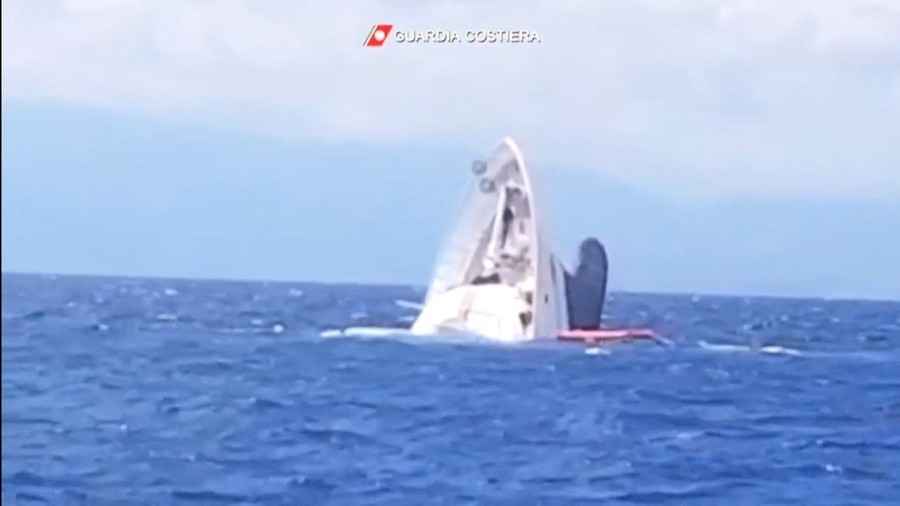 豪華遊艇意大利海域沉沒 船上9人全獲救