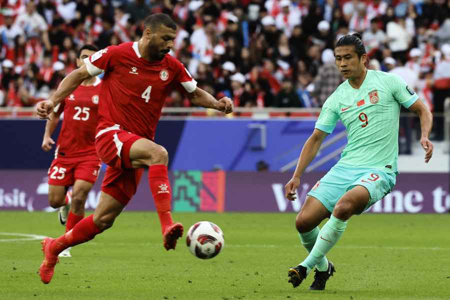 中國男足0-0平黎巴嫩隊 被球迷吐槽