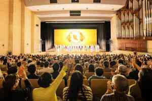 「神韻揭示神下世開創文明」 感動日本精英