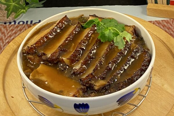 【梁廚美食】惠州梅菜扣肉～簡單做就成功！