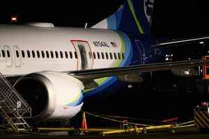 機艙面板空中飛脫 FAA正式調查波音737-9
