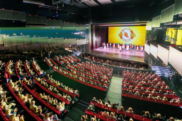 「神韻指引通向神的路」 波蘭14場全售罄