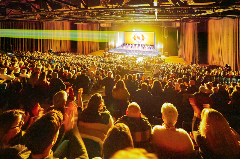 神韻法國波爾多連六場爆滿 市長：世界的希望