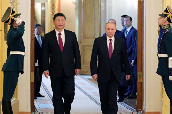 習近平即將在烏茲別克舉行的「上海合作組織」峰會期間會見普京。圖為2017年7月4日，普京在莫斯科克里姆林宮會見習近平。（Mikhail Klimentiev/AFP/Getty Images）
