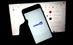 LinkedIn封號刪批中共內容 被指破壞言論自由