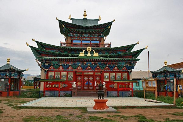 位於烏蘭烏德地區首府的伊沃爾金佛教寺院。（Vasiliy Tatarinov/Wikimedia Commons）