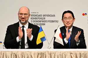 日相會見烏克蘭總理 承諾支持戰後重建