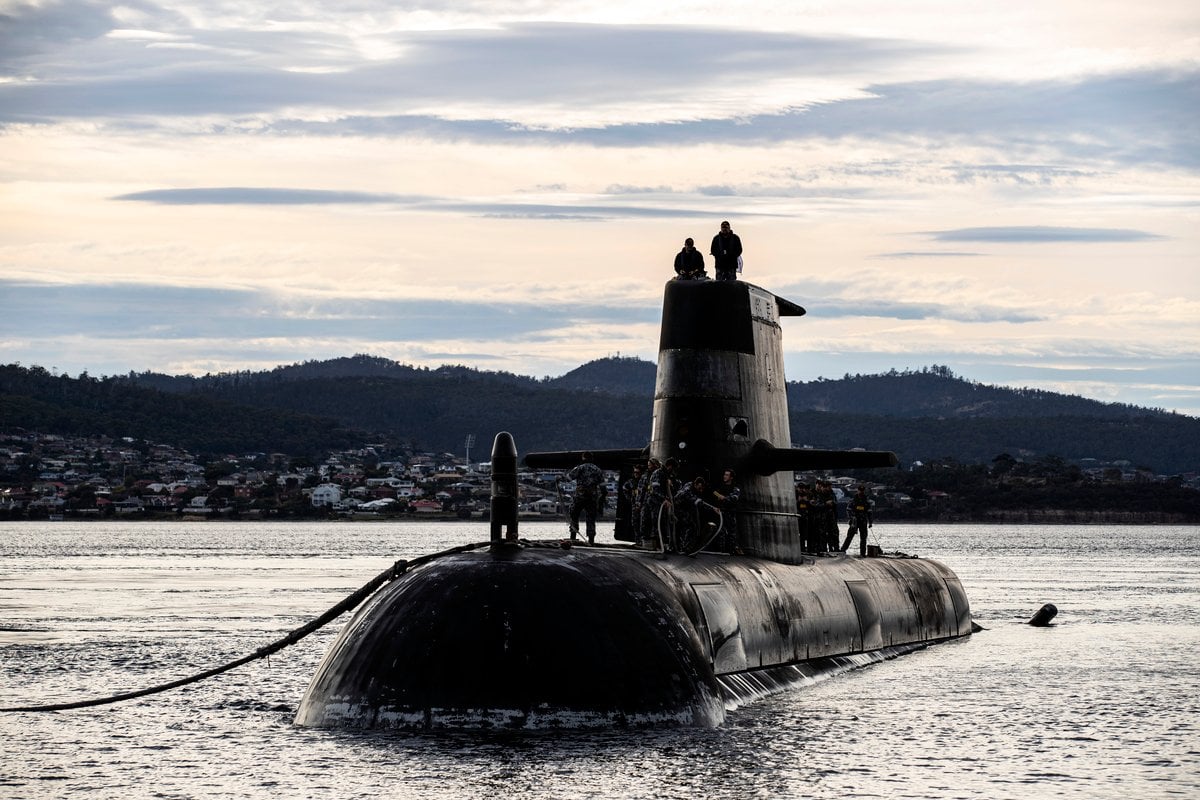 圖為澳洲海軍潛艇HMAS Sheean於4月1日造訪Hobart港。（LSIS Leo Baumgartner/Getty Images）
