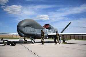 美參院提法案 限制中企在美軍基地旁購地
