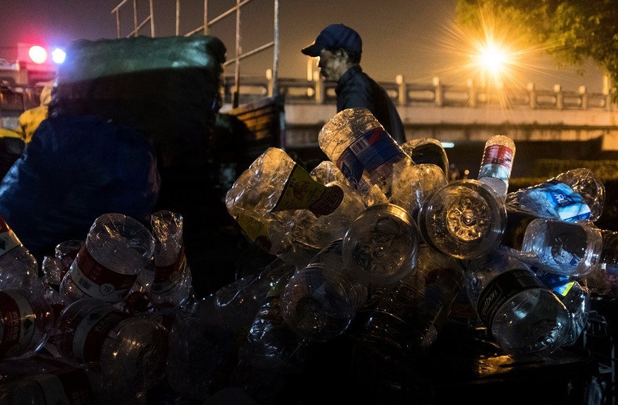 上海運動式強制搞垃圾分類 百姓批折騰