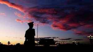 王友群:習近平又要動「鐵帽子王」?