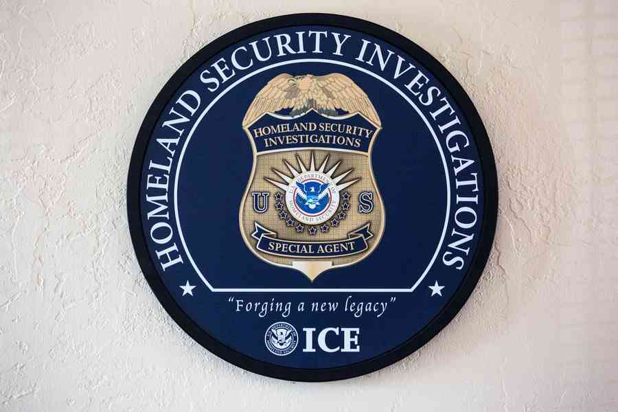 一名中國籍重罪犯人在被ICE羈押期間死亡