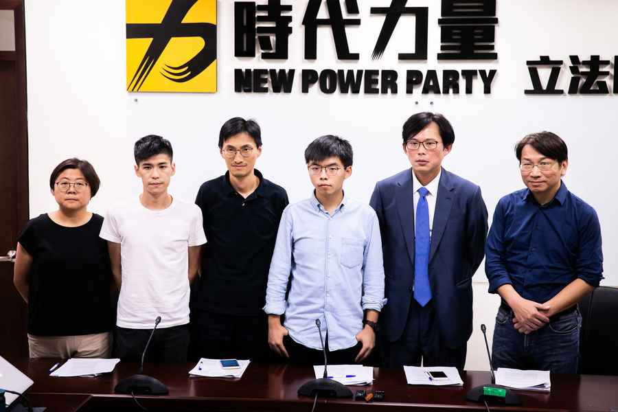 港台是命運共同體 黃之鋒籲十一前上街撐港