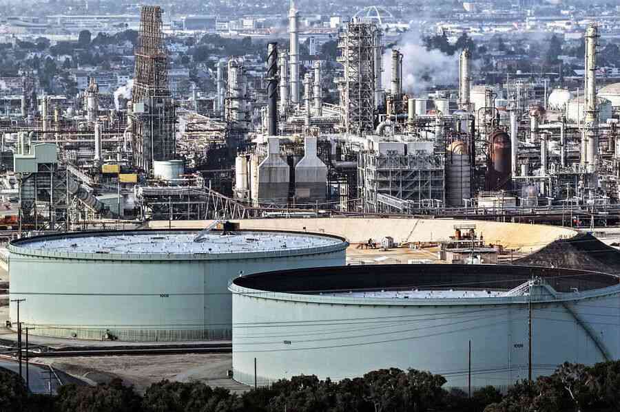 美襲伊朗雖推升油價 專家指市場抗壓力提升