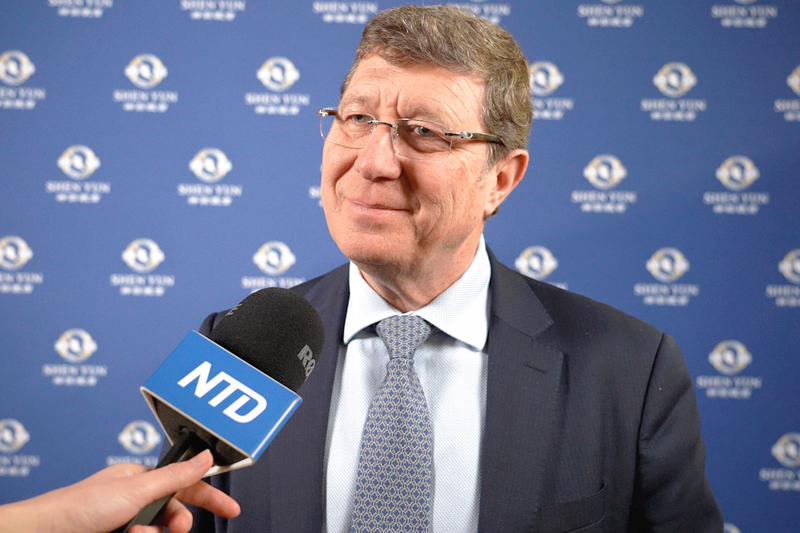 神韻日內瓦首場爆滿 政要名人與學者齊讚