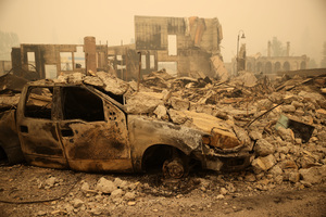 美國加州野火再肆虐 燒燬面積逾50萬英畝（多圖）