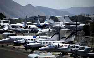 美航空局禁私人飛機在12個主要機場起降