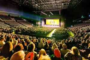 神韻哥本哈根首演 丹麥名流、音樂家盛讚