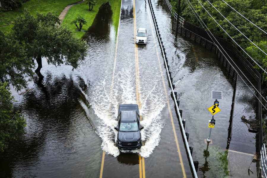 美國威斯康辛州一大壩被洪水沖垮 下游居民撤離