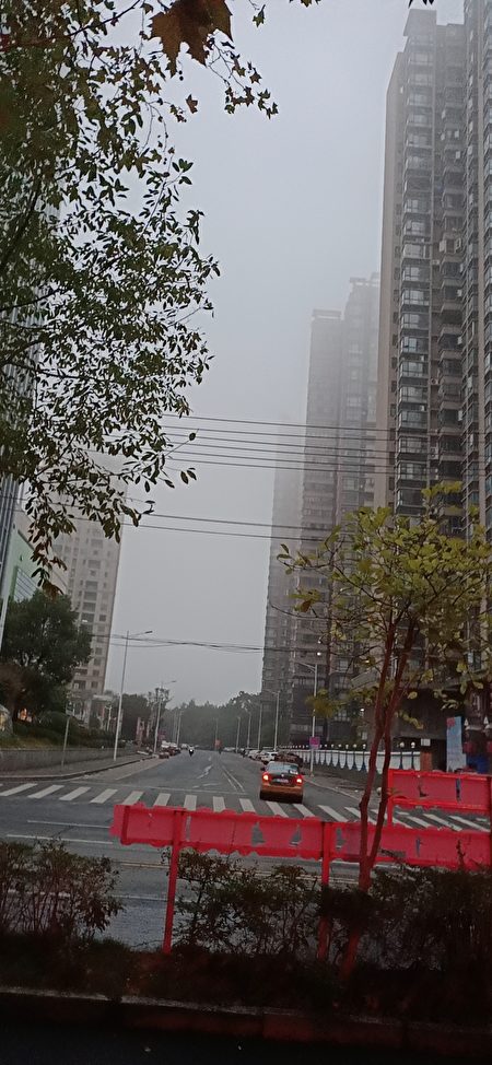 2021年11月6日，江西宜昌大霧瀰漫。（網友提供）