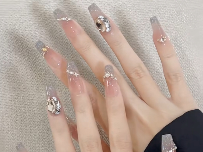 因長款美甲阻礙搶救 湖南女子心跳驟停險送命