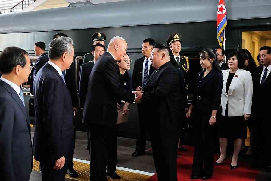 金正恩帶女兒訪華 北韓繼承人再成焦點