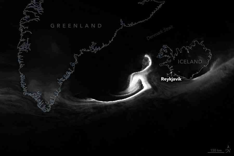 小型磁暴引發極光 跨越格陵蘭島與冰島夜空