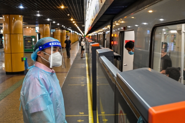 至少26城市地鐵虧錢 佛山關冷氣機列車變蒸箱