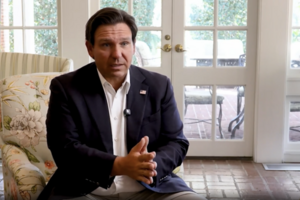 專訪佛羅里達州長：嚴格監管人工智能刻不容緩