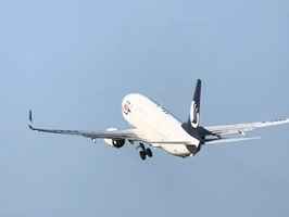 極端天氣肆虐 山東航空一航班延誤逾12小時