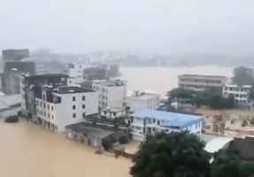 廣東多地連日暴雨成洪災 肇慶有鄉鎮被淹