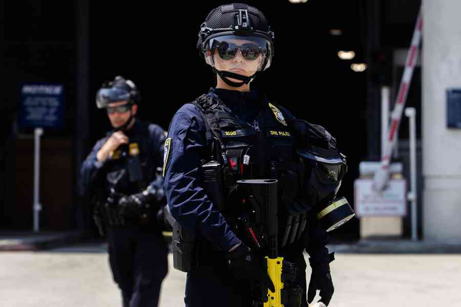 美國土安全部：半年來洛杉磯逮捕逾萬非法移民