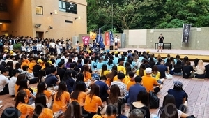 香港浸大學生會再抗議 要求與校長直接對話
