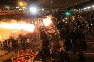 【7.28反送中直擊】港警上環亂槍掃射破紀錄 抗議民眾多人受傷