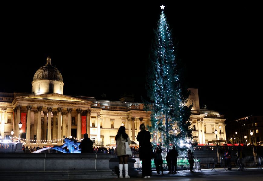 倫敦特拉法加廣場舉行聖誕點燈儀式（多圖）