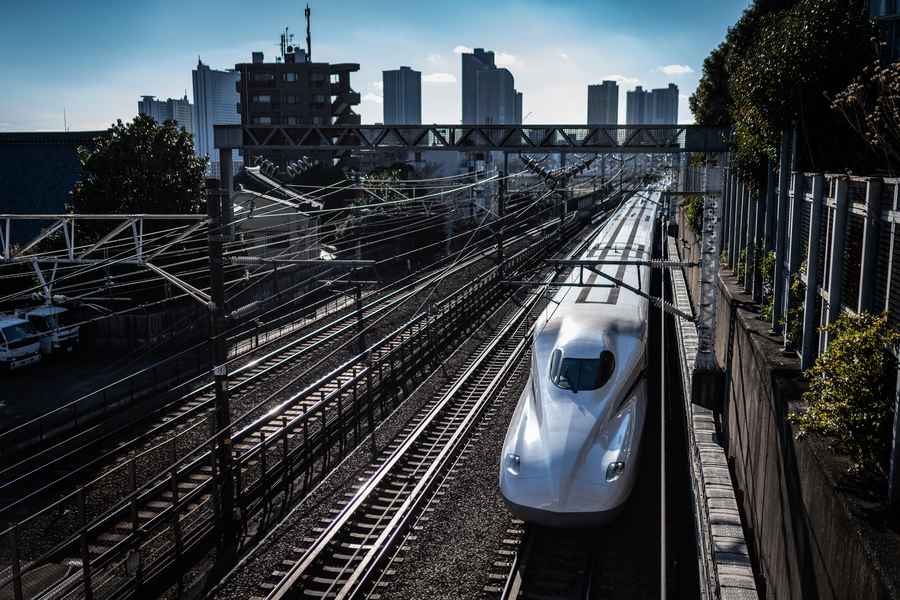 日本新幹線列車罕見撞到熊 致多個班次延誤