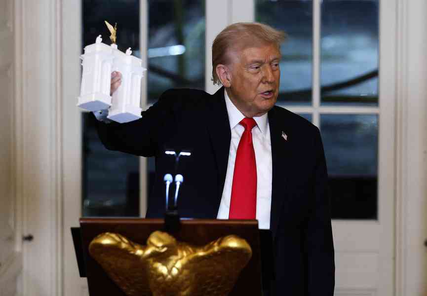 白宮解僱美國美術委員會所有成員