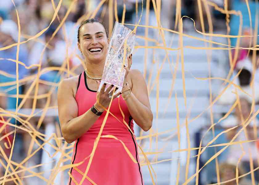 網球：莎巴蘭卡擊敗嘉奧芙 實現「陽光雙冠」