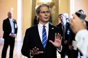 美財長籲鮑威爾明年卸任主席後離開美聯儲