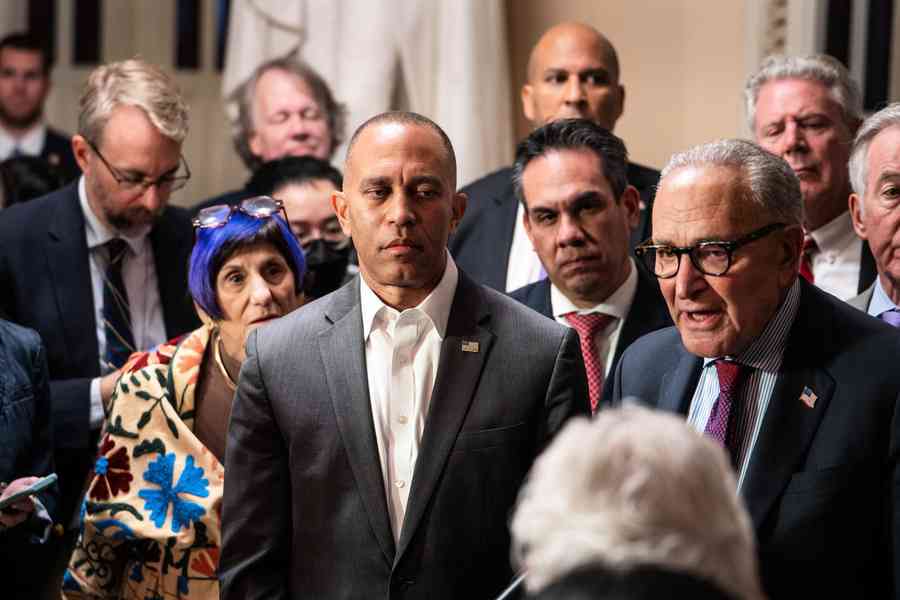 民主黨要求與特朗普會晤 談美政府停擺問題