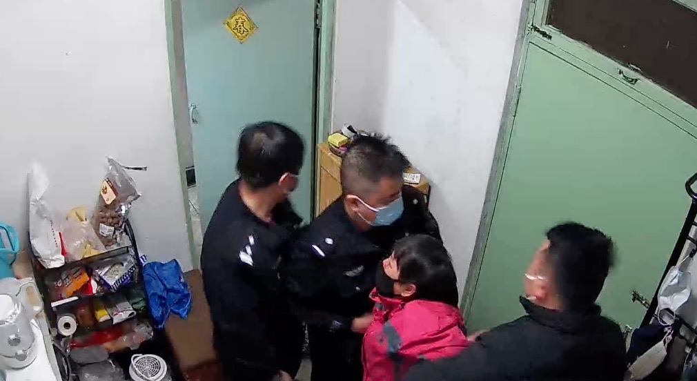 給老父親送粥 北京法輪功學員霍志芳遭綁架