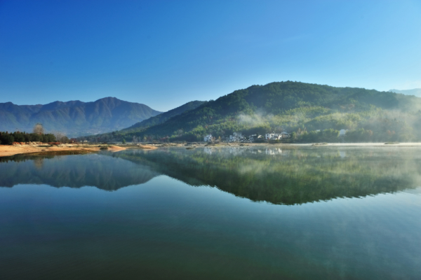 出而負耒，入而橫經：耕讀文化的精神底色