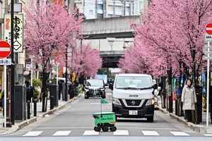 【圖輯】Uber Eats 在日本啟用機械人送餐