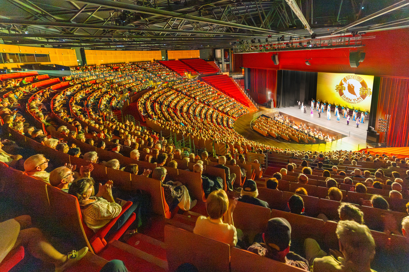 神韻里昂五場爆滿 主流讚：傳遞神聖美好