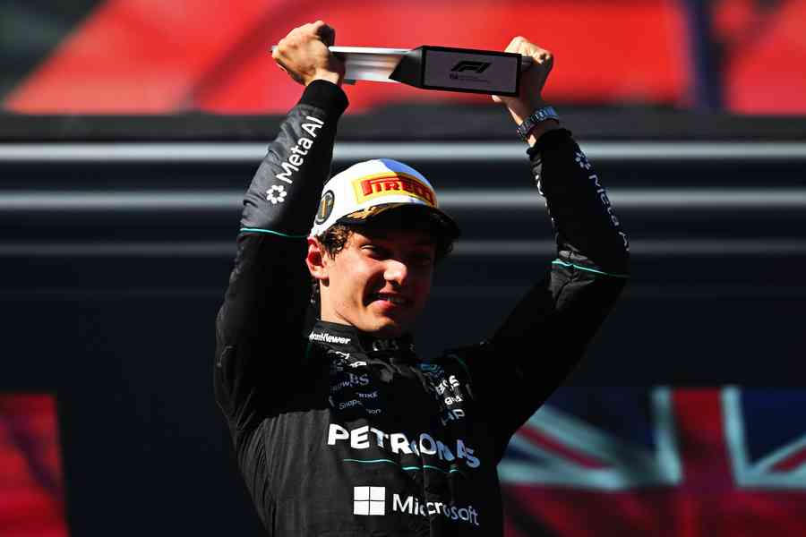 F1西班牙站：安東尼利奪本賽季第八個冠軍