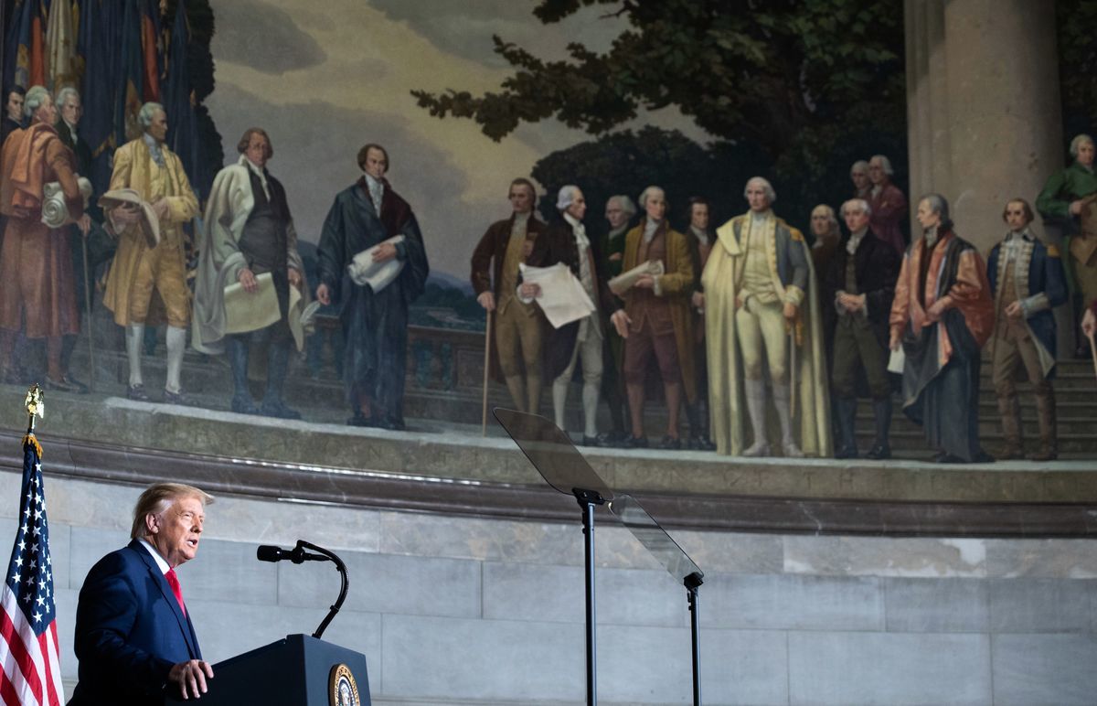 美國總統特朗普2020年9月17日在華盛頓特區國家檔案館舉行的白宮美國歷史會議上發表講話。（SAUL LOEB/AFP via Getty Images）