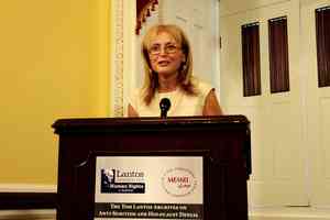 美知名人權專家籲國會立法 制裁中共跨國鎮壓