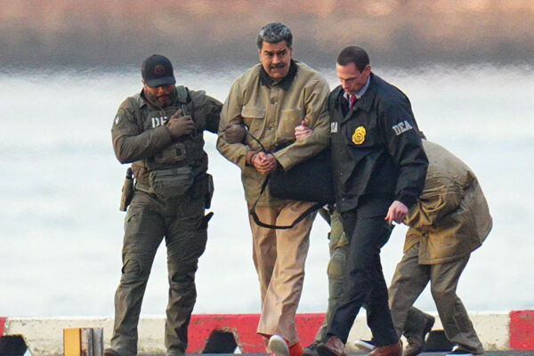 韋拓：馬杜羅垮台三大因素