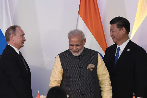 中印俄領導人在金磚五國峰會上。（AFP/Getty Images）