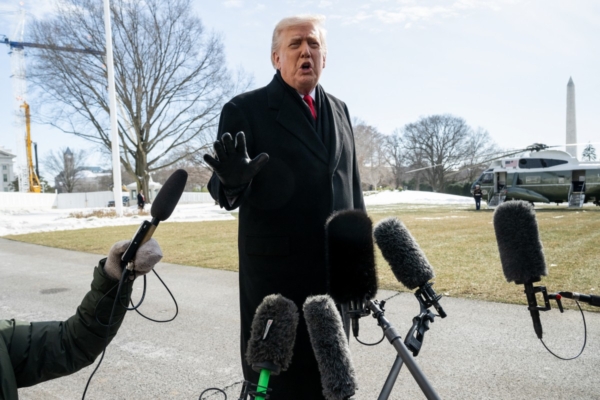 林肯號航母進駐中東 特朗普暗示伊朗想達協議